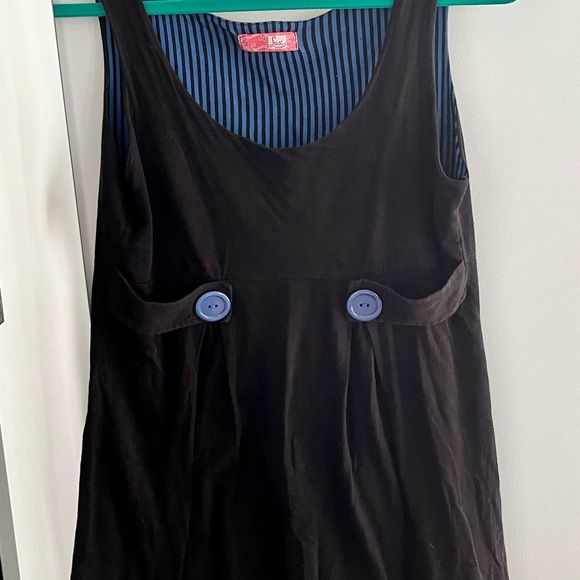 Lux tunic length tank top with button detail - Picture 3 of 3